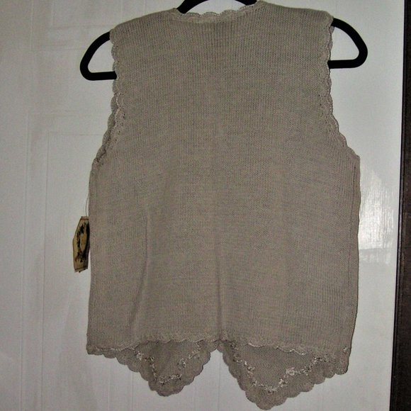 COOL BEIGE EMBROIDERED VEST S - Picture 3 of 3